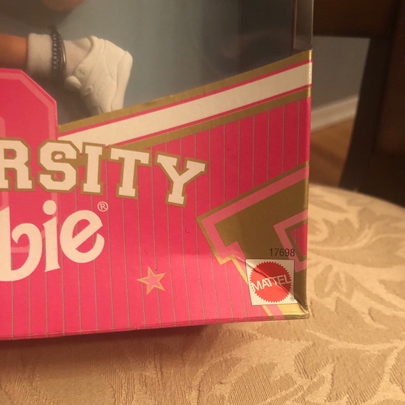 NIB 1996 Penn State Cheerleader Barbie Doll - Picture 5 of 6